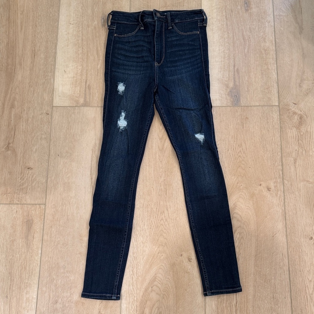 Hollister Ultra High Rise Jean Legging Jeggings Distressed size 25 1 Short